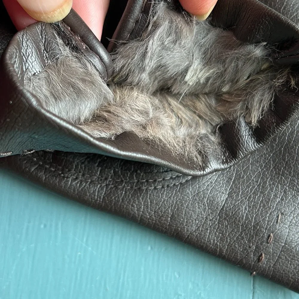 Brown Women's Gloves with Fur Lining - Size 8